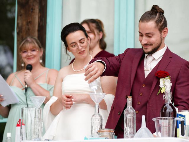 Le mariage de Léo et Laurine à Port-sur-Saône, Haute-Saône 24