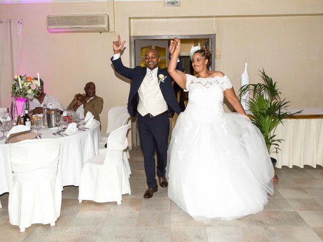 Le mariage de Wilfrid et Laurence à Marseille, Bouches-du-Rhône 8