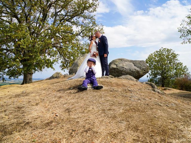 Le mariage de Chris et Amandine à Orliénas, Rhône 1