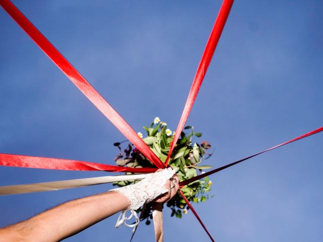 Le mariage de Chris et Amandine à Orliénas, Rhône 13