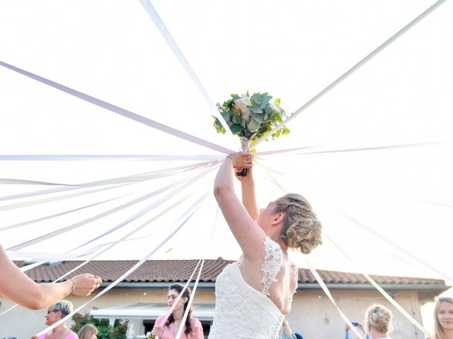 Le mariage de Sébastien et Mélanie à Ambérieux-en-Dombes, Ain 39