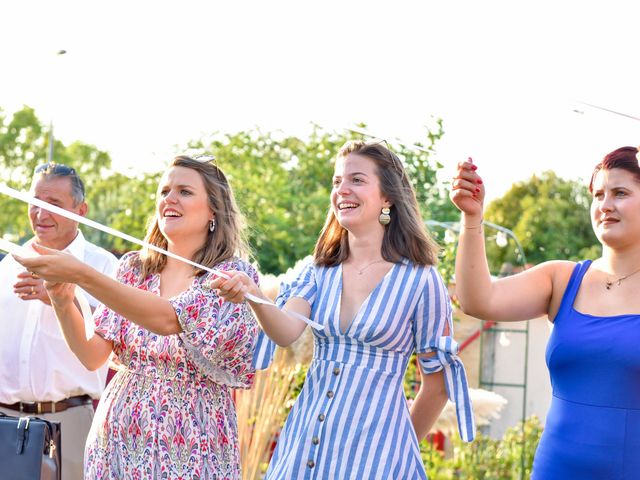 Le mariage de Sébastien et Mélanie à Ambérieux-en-Dombes, Ain 40