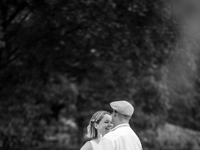 Le mariage de Alain et Alexia à Sarbazan, Landes 56