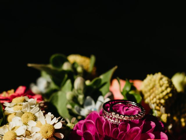 Le mariage de Thibault et Gaëlle à Rodelle, Aveyron 4