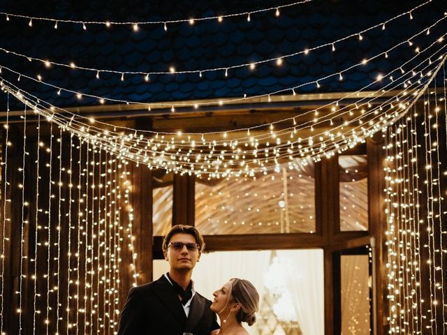 Le mariage de Thibault et Gaëlle à Rodelle, Aveyron 52