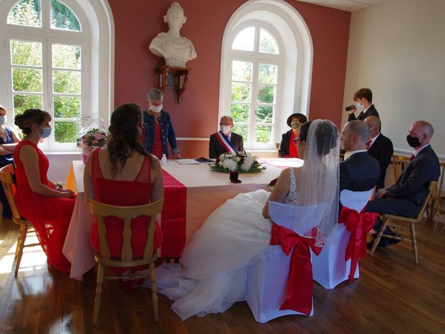 Le mariage de Fabrice et Ombeline à Mosles, Calvados 7