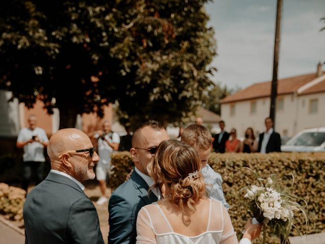 Le mariage de Alicia et Julien à Saint-Martin-en-Bresse, Saône et Loire 8