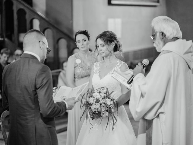 Le mariage de Alicia et Julien à Saint-Martin-en-Bresse, Saône et Loire 10