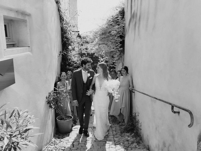 Le mariage de Adrien et Julie à Grignan, Drôme 56
