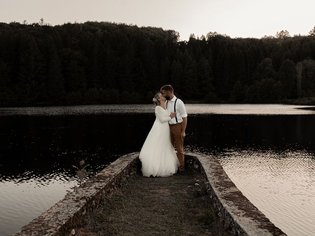 Le mariage de William et Nathalie à Condat, Cantal 2