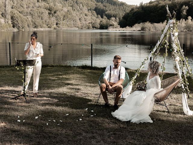 Le mariage de William et Nathalie à Condat, Cantal 13