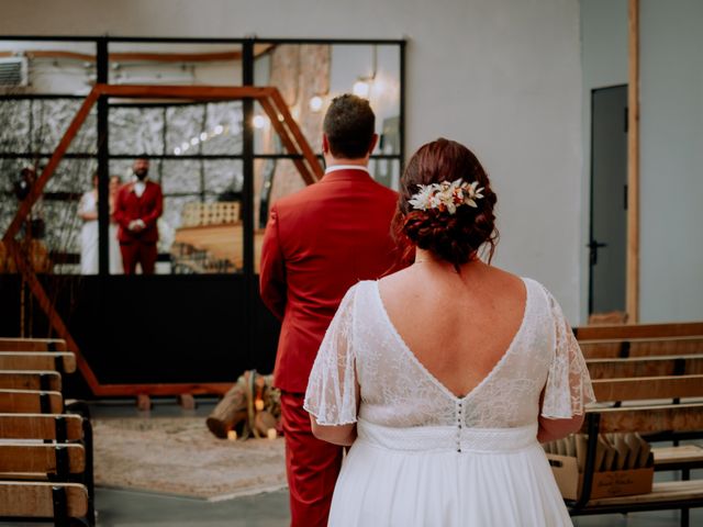 Le mariage de Geoffroy et Emelyne à Bourg-de-Thizy, Rhône 5