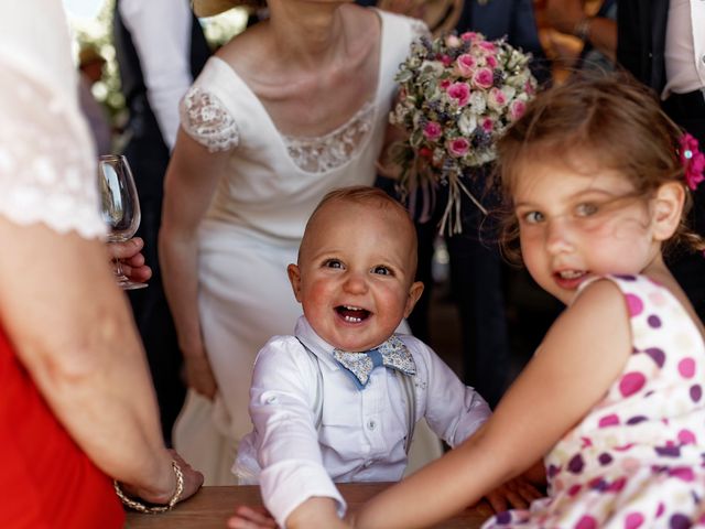 Le mariage de Mickaël et Caroline à Villefranche-sur-Saône, Rhône 8