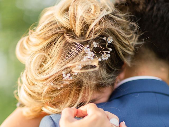 Le mariage de Tony et Lisa à Pont-sur-Yonne, Yonne 24