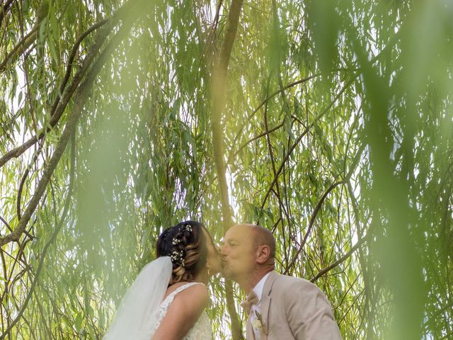 Le mariage de Aline et Claude à Vouneuil-sous-Biard, Vienne 40