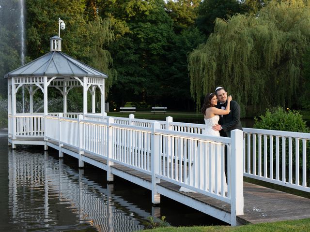 Le mariage de Isaac et Magali à Paris, Paris 13
