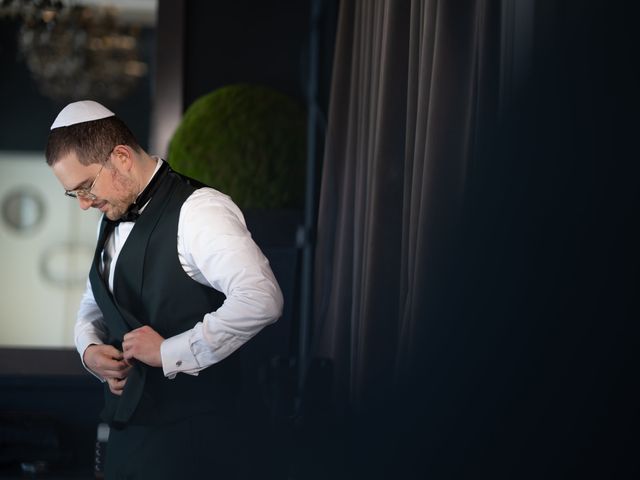 Le mariage de Isaac et Magali à Paris, Paris 26