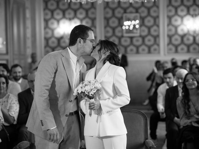Le mariage de Isaac et Magali à Paris, Paris 43