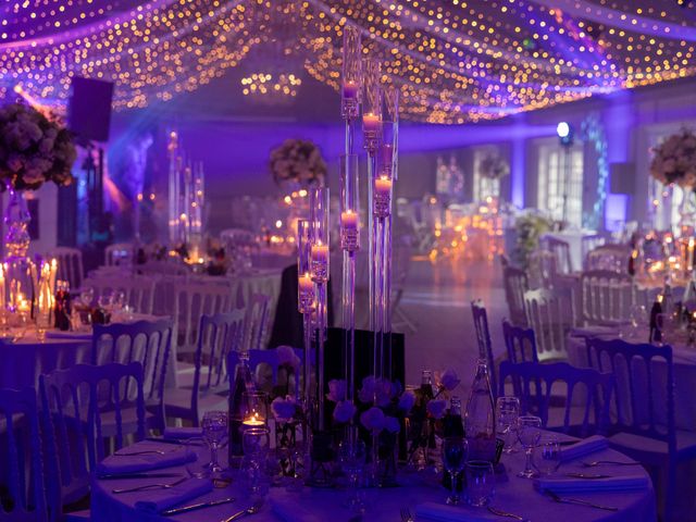 Le mariage de Isaac et Magali à Paris, Paris 51