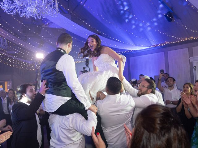 Le mariage de Isaac et Magali à Paris, Paris 54