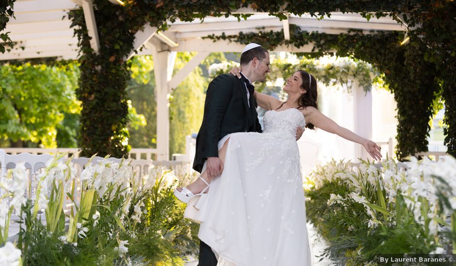 Le mariage de Isaac et Magali à Paris, Paris