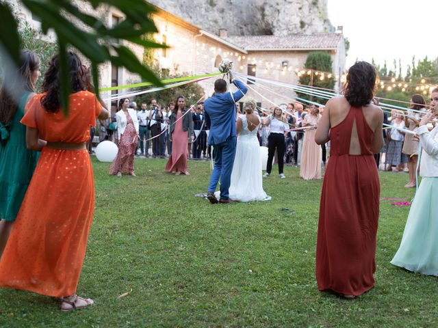 Le mariage de Antoine et Roxane à Orgon, Bouches-du-Rhône 48