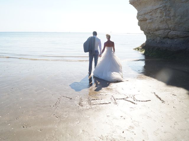 Le mariage de Cédric et Angélique à Meschers-sur-Gironde, Charente Maritime 11