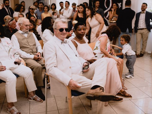 Le mariage de Lionel et Laura à Villeneuve-Loubet, Alpes-Maritimes 12