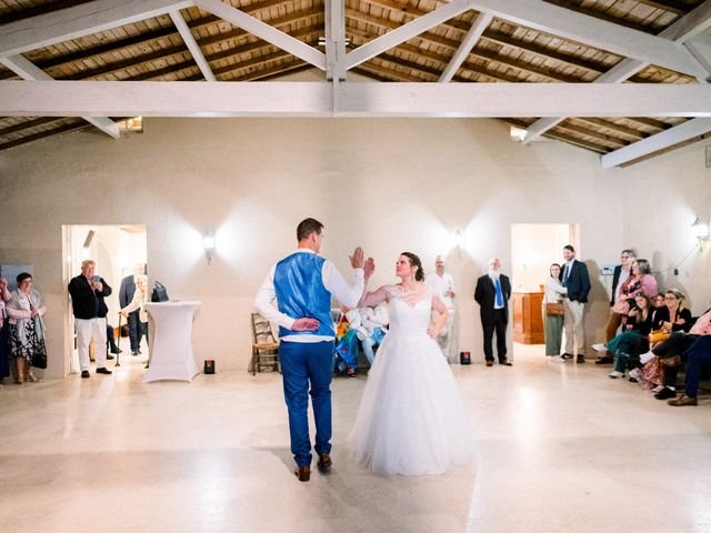 Le mariage de Florian et Karine à Montagne, Gironde 52