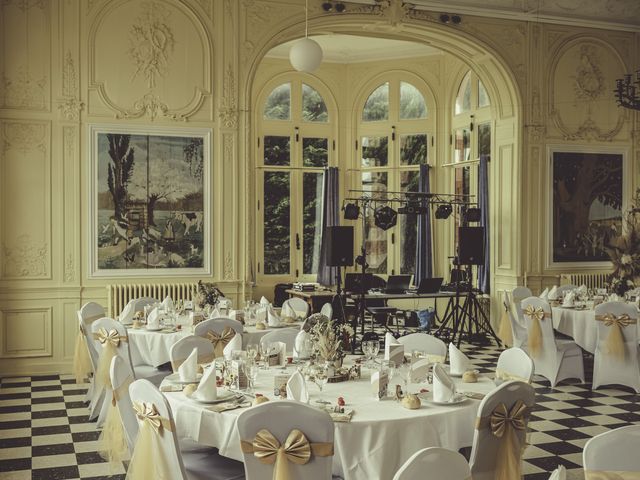 Le mariage de Xavier et Natalia à Fleury-les-Aubrais, Loiret 22