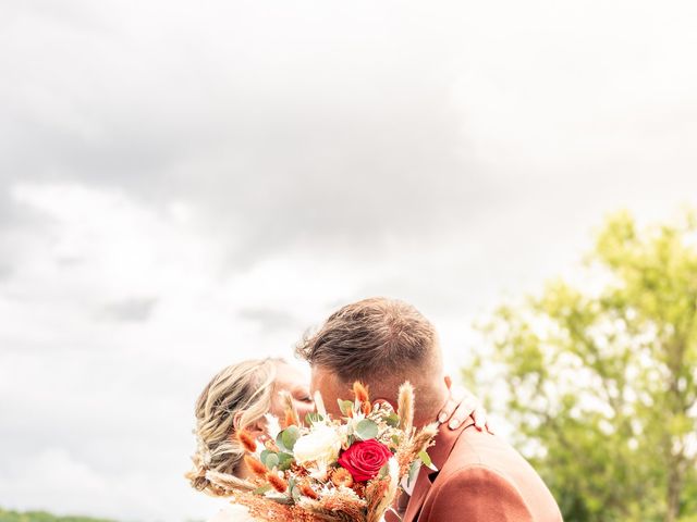 Le mariage de KEVIN et MELANIE à La Suze-sur-Sarthe, Sarthe 19