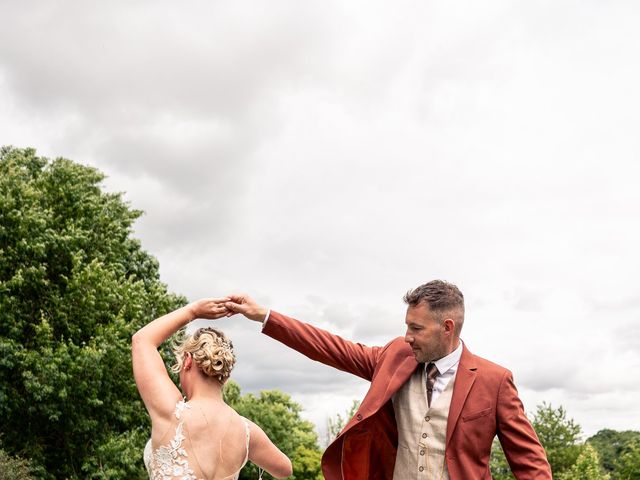 Le mariage de KEVIN et MELANIE à La Suze-sur-Sarthe, Sarthe 22