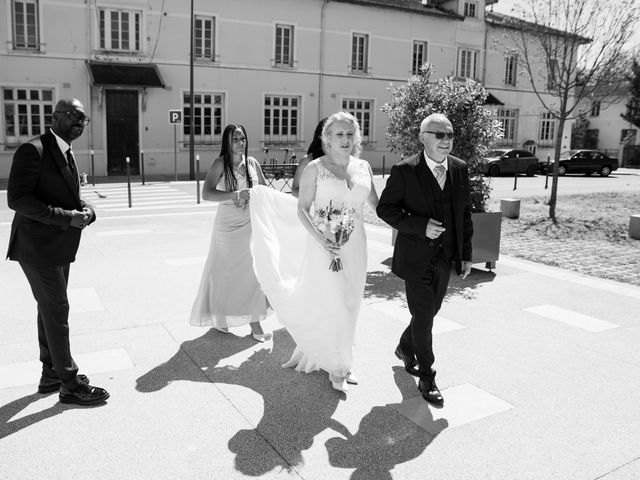 Le mariage de Olivier et Céline à Sathonay-Camp, Rhône 1