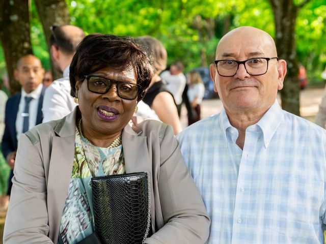 Le mariage de Olivier et Céline à Sathonay-Camp, Rhône 11