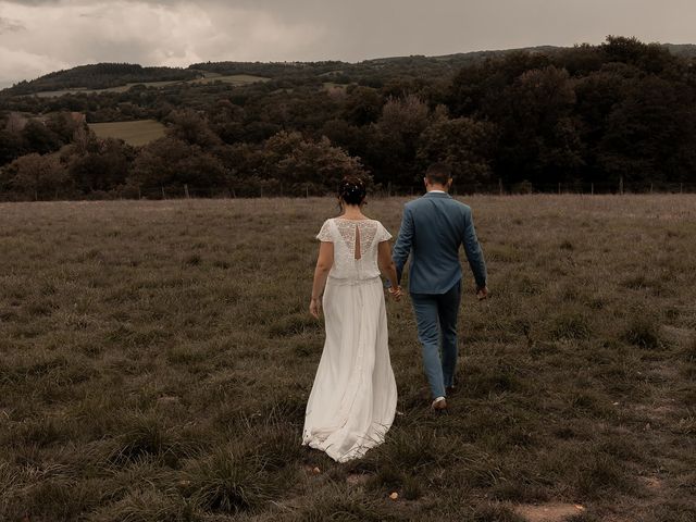 Le mariage de Alban et Elodie à Manzat, Puy-de-Dôme 28