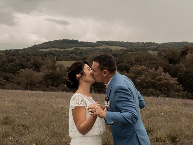 Le mariage de Alban et Elodie à Manzat, Puy-de-Dôme 31