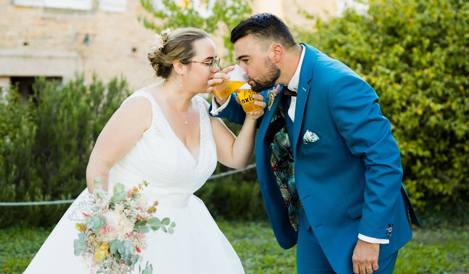 Le mariage de Gregory et Charlotte à Puycelci, Tarn