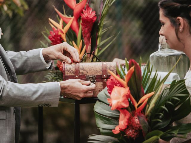 Le mariage de Maxime et Manon à Ecole Valentin, Doubs 35