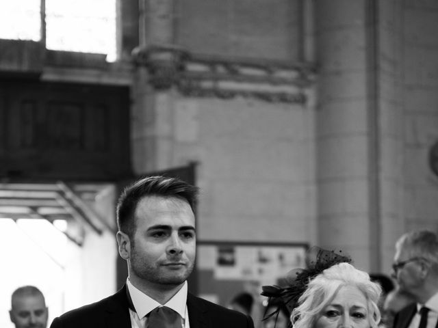 Le mariage de Marie-Hermine et Thibault à Saumur, Maine et Loire 23