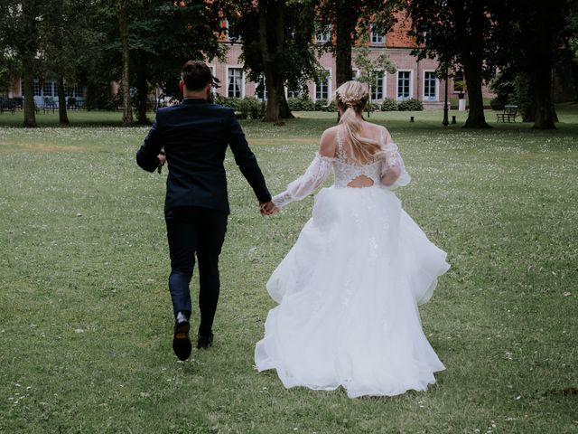 Le mariage de Cyriaque et Coralie à Gosnay, Pas-de-Calais 8