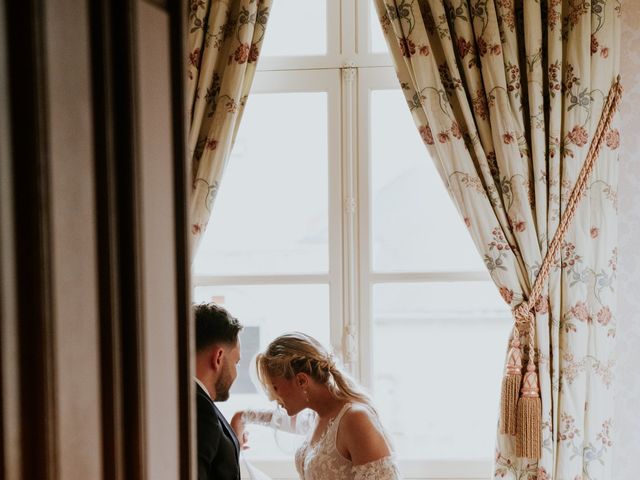 Le mariage de Cyriaque et Coralie à Gosnay, Pas-de-Calais 17