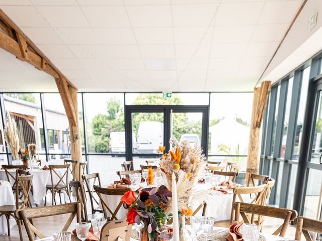 Le mariage de Yohan et Typhaine à Bayeux, Calvados 24