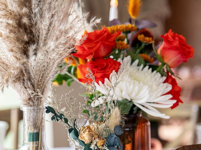Le mariage de Yohan et Typhaine à Bayeux, Calvados 26