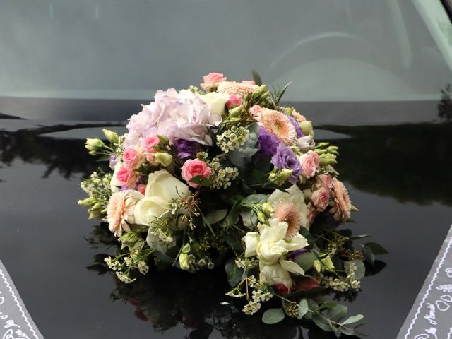 Le mariage de Philippe et Virginie à Dreux, Eure-et-Loir 27