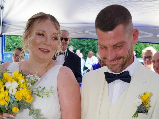Le mariage de Etienne et Pauline à Lisieux, Calvados 21