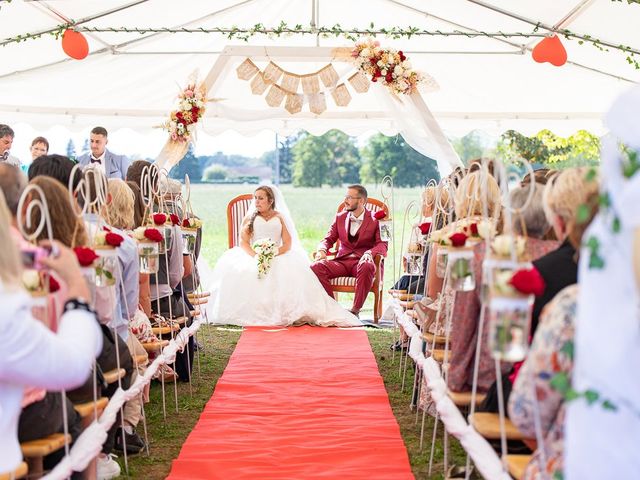 Le mariage de Damien et Emeline à Bréhémont, Indre-et-Loire 32