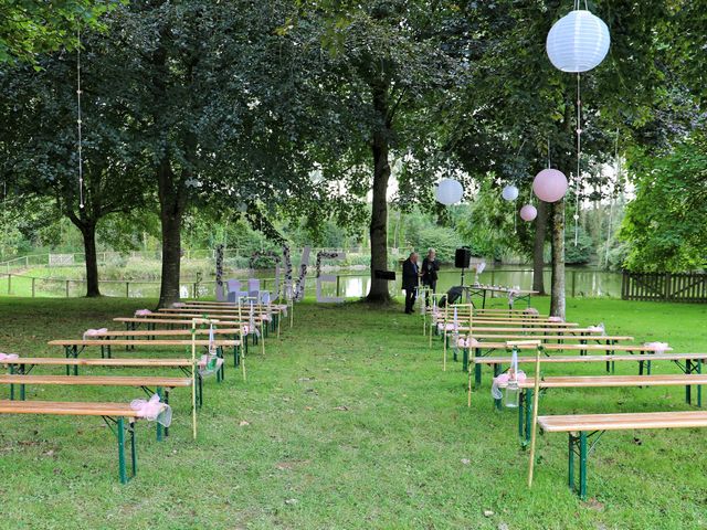 Le mariage de Fred et Dorothée à Port-en-Bessin-Huppain, Calvados 3