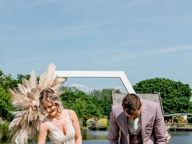 Le mariage de Doriane et Alexis à Combourg, Ille et Vilaine 29