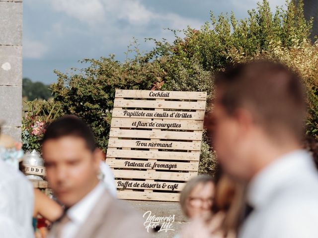 Le mariage de Trovalet-Pélégris et Sybille à Coutances, Manche 2