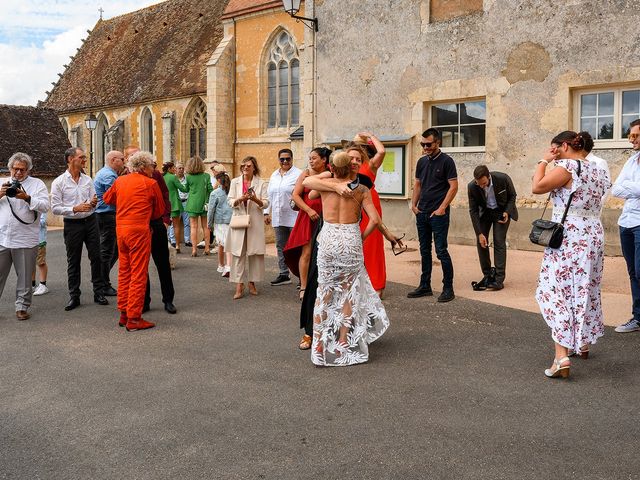 Le mariage de Hadi et Aurélie à Choué, Loir-et-Cher 30